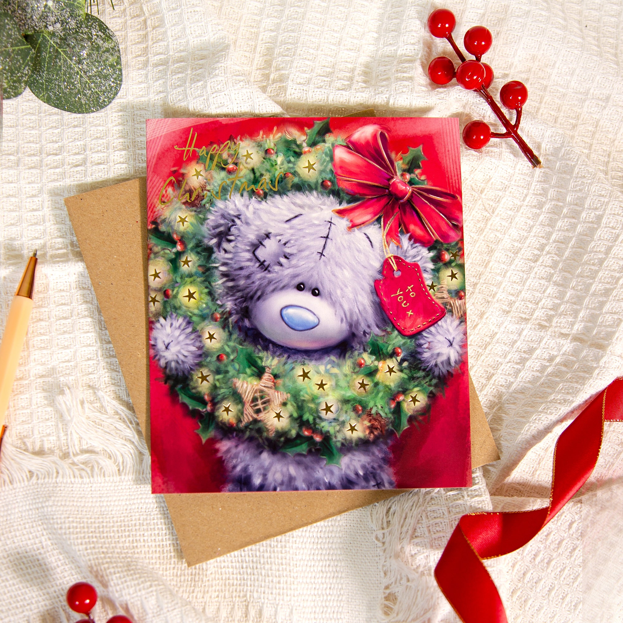 Me to You Tatty Teddy Christmas Card To Family And Friends, Tatty Teddy Peeking Through A Christmas Wreath, 6 x 7 Inches - Official Collection