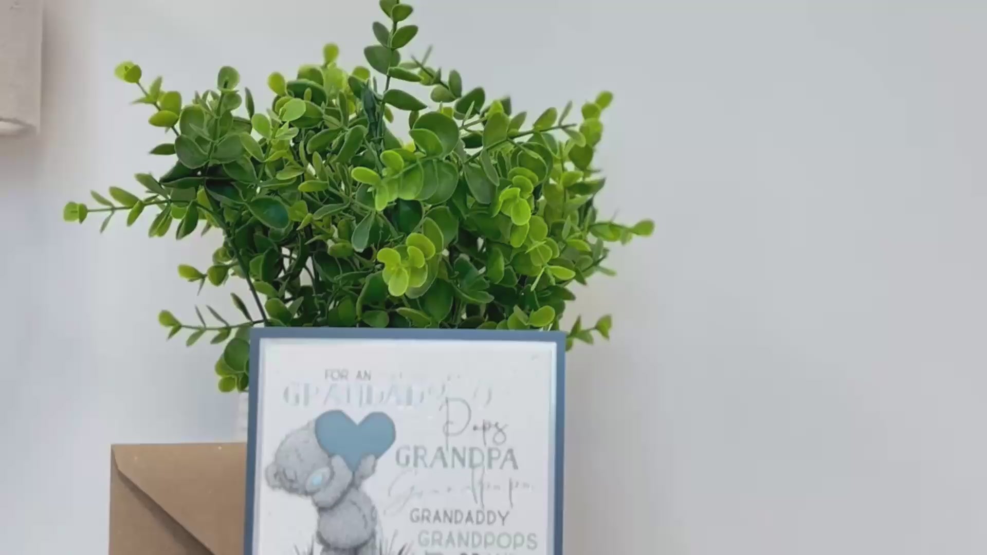 Me to You Father's Day card for every Amazing Grandad, Grandpa, Pops, Pa, Grandpa, Grandfather, Pappy, Grandaddy, Grandpops 5 X 7 inches - Official Collection